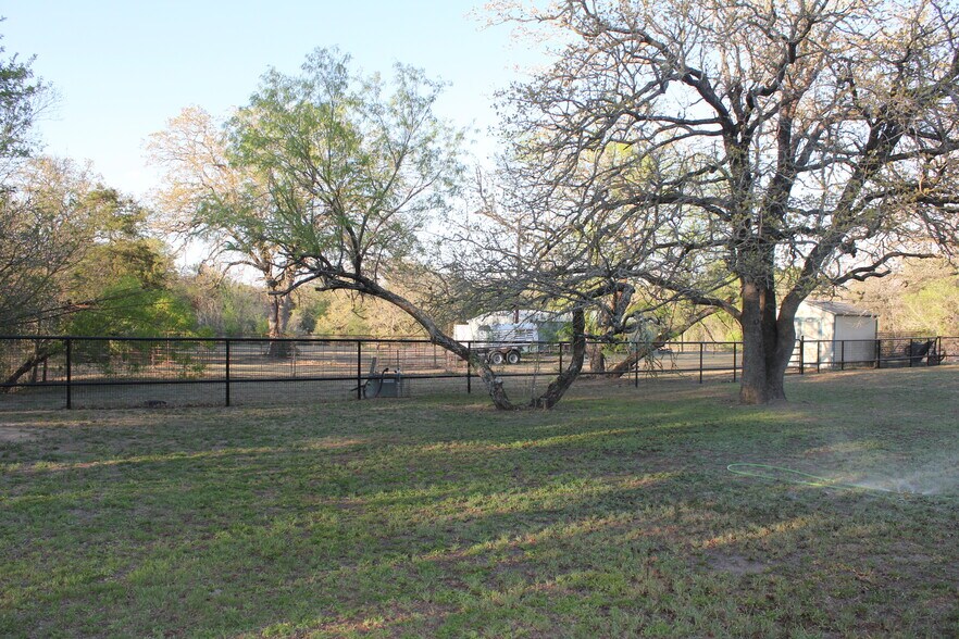 More Photos Of 986 Shiloh Rd, Bastrop Land For Sale