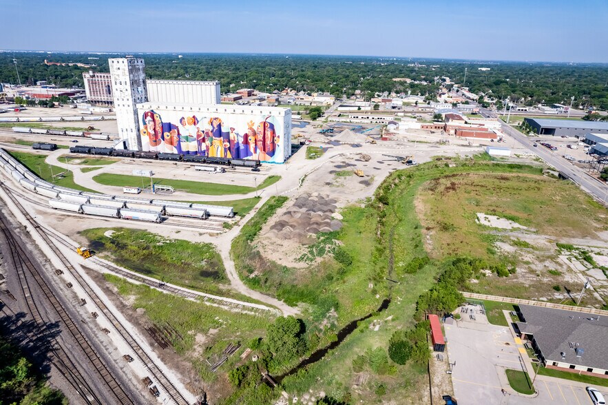 More Photos Of 515 E 21st St N, Wichita Land For Lease