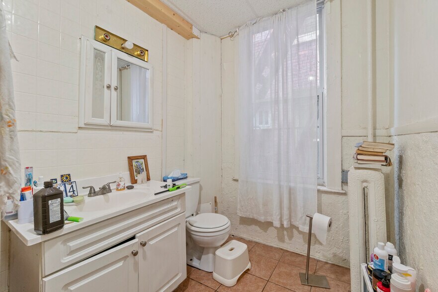 More Photos Of 103 W 29th St, Baltimore Apartments For Sale