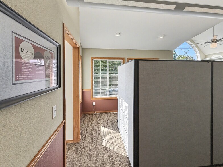 More Photos Of 1038 W Davidson Ave, Coeur d'Alene Office For Sale
