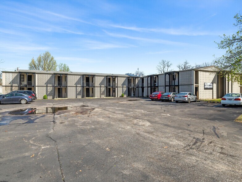 More Photos Of 1001 W Parrish Ave, Owensboro Apartments For Sale