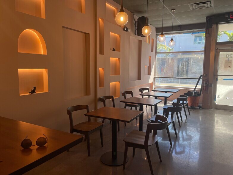 More Photos Of 112-120 S 20th Ave, Hollywood Restaurant For Lease
