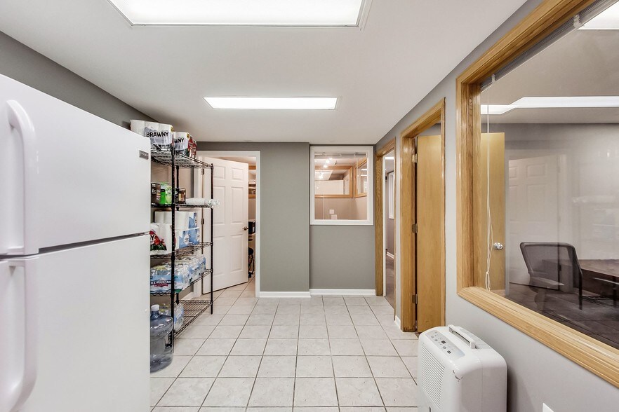 More Photos Of 2636 N Lincoln Ave, Chicago Apartments For Lease