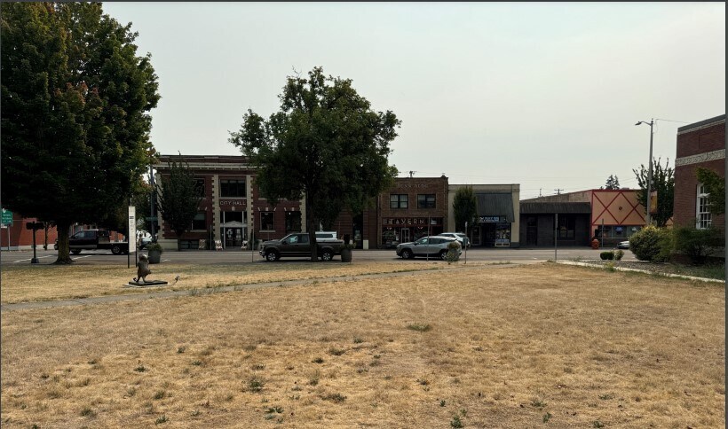 Primary Photo Of 411 E 1st St, Newberg Land For Sale