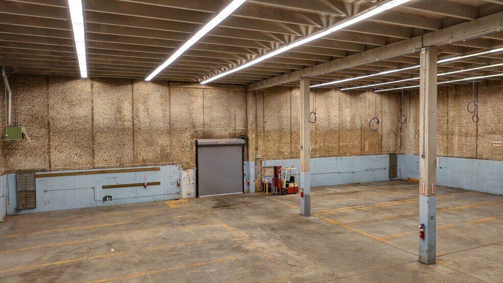 More Photos Of 675 Elkton Dr, Colorado Springs Distribution For Lease