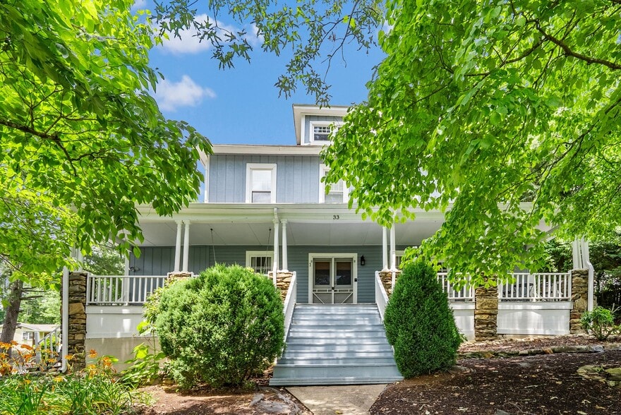 More Photos Of 33 Vance Ave, Black Mountain Apartments For Sale