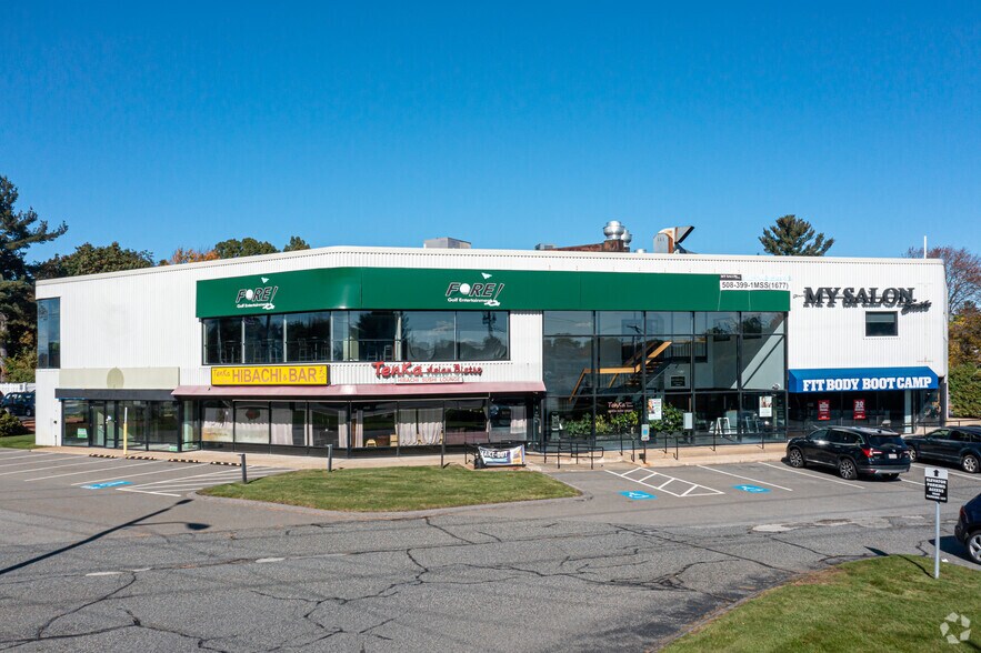 More Photos Of 153 Turnpike Rd, Westborough General Retail For Lease