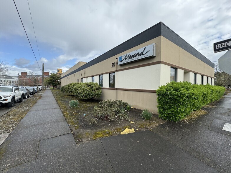 More Photos Of 2187 NW Reed St, Portland Flex For Sale