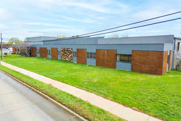 More Photos Of 23600 Schoenherr Rd, Warren Warehouse For Sale