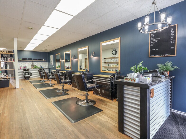 More Photos Of 5010 50 st, Stettler General Retail For Sale