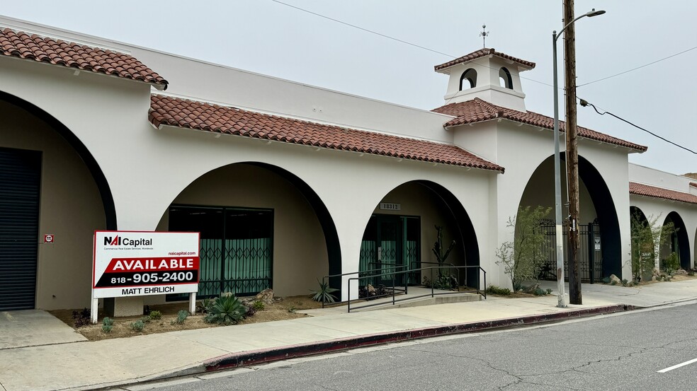 More Photos Of 18320-18330 Oxnard St, Tarzana Unknown For Lease