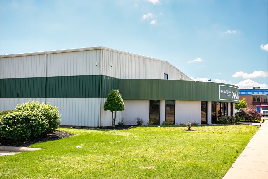 More Photos Of 2617 Phillips Dr, Jonesboro Health Club For Sale