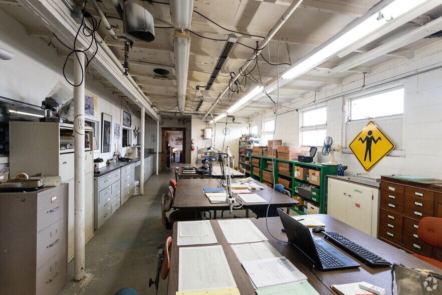 More Photos Of 99 Airport Rd, Concord Manufacturing For Sale