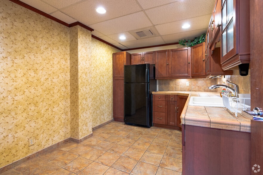 More Photos Of 750 Fairmont Ave, Glendale Loft Creative Space For Lease