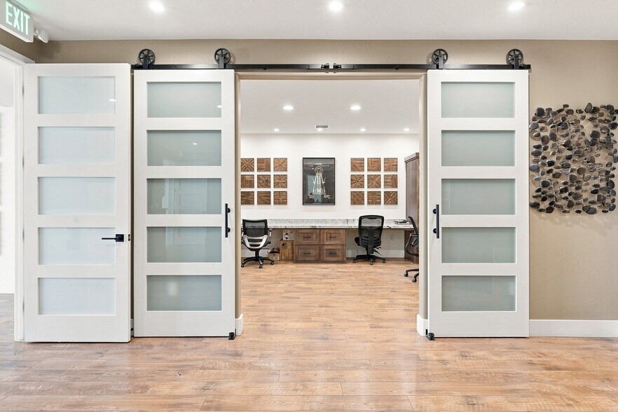 More Photos Of 2220 Taxi Way, Prescott Industrial For Sale