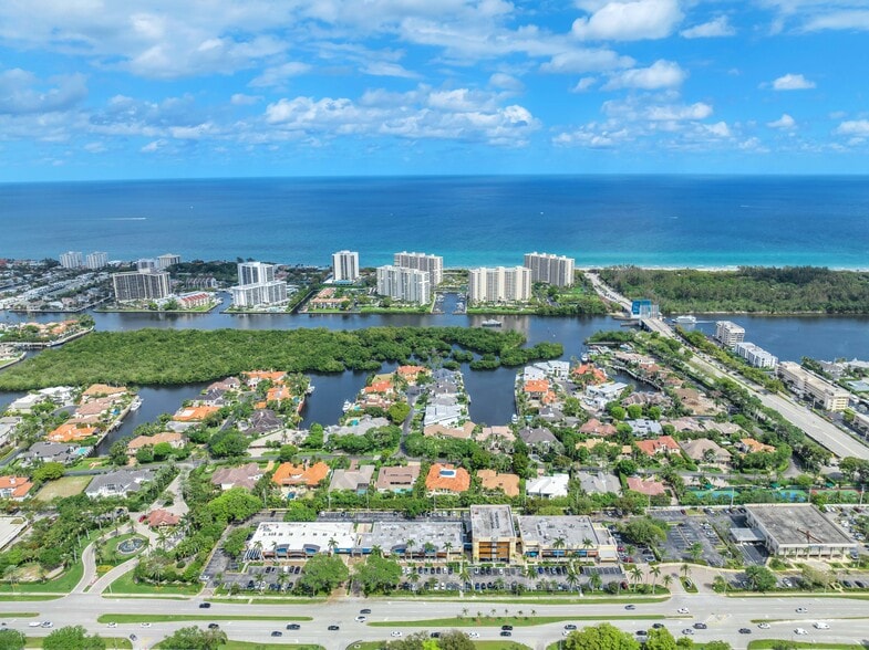 More Photos Of 4400 N Federal Hwy, Boca Raton Unknown For Lease