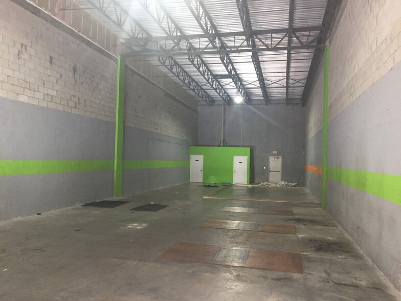 More Photos Of 14260 SW 142nd St, Miami Warehouse For Lease