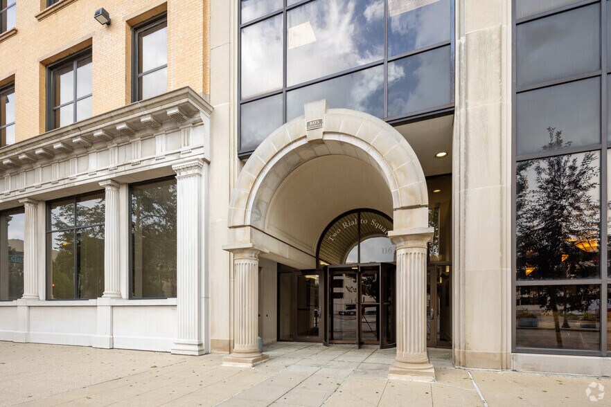 More Photos Of 116 N Chicago St, Joliet Office For Lease