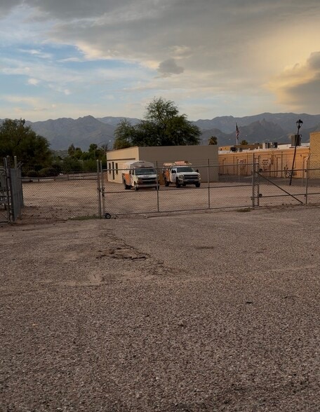 More Photos Of 7821 E Wrightstown Rd, Tucson Freestanding For Sale