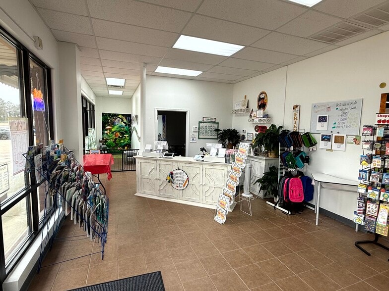 More Photos Of 6394 Zebulon Rd, Macon-Bibb Unknown For Lease