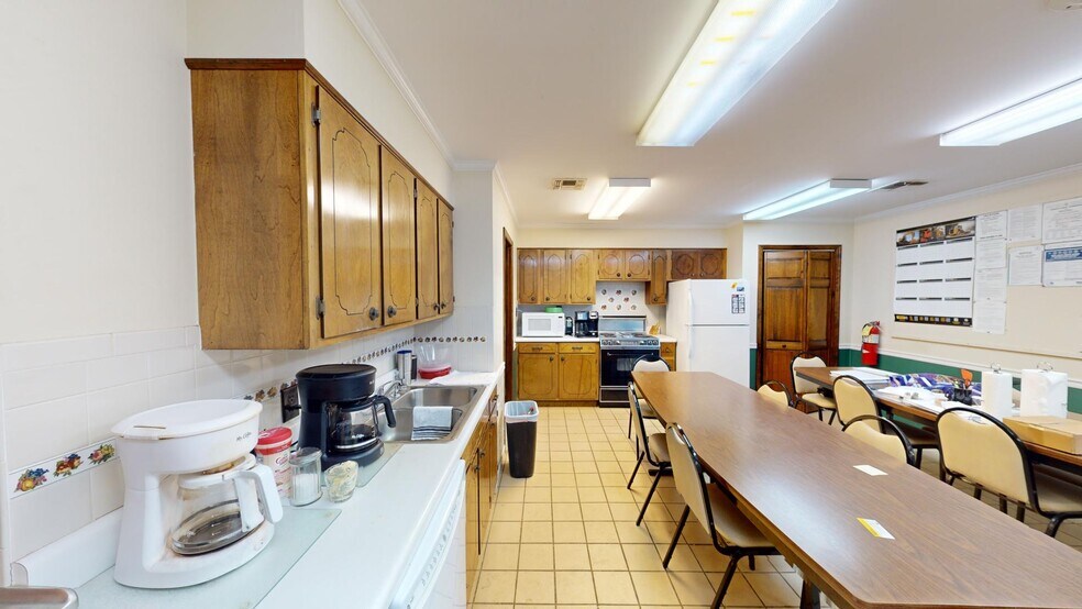 More Photos Of 11708 GA Highway 24 W, Sandersville Warehouse For Sale