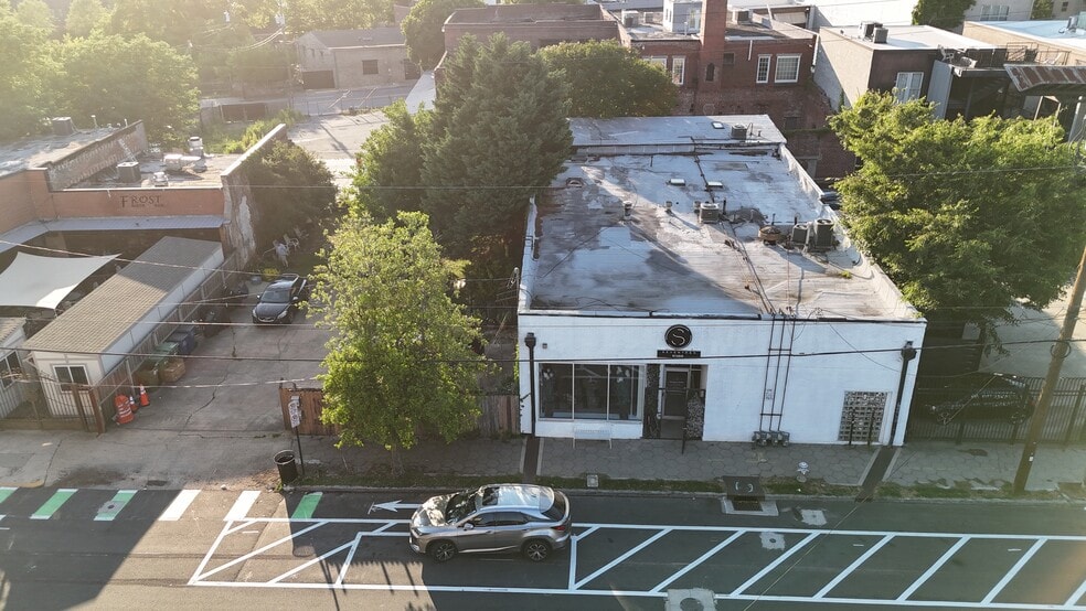 More Photos Of 275 SW Peters St, Atlanta Storefront For Sale