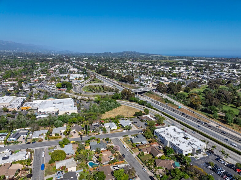 More Photos Of 6144 Calle Real, Goleta Office For Lease