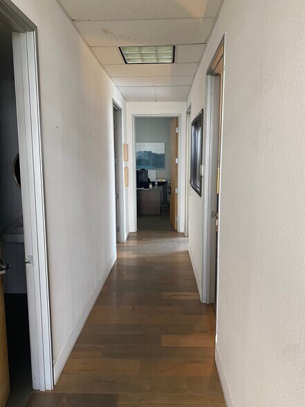 More Photos Of 510 Goetz Ave, Santa Ana Warehouse For Lease