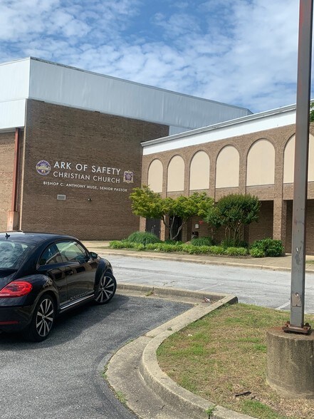 More Photos Of 9402 Marlboro Pike, Upper Marlboro Religious Facility For Lease