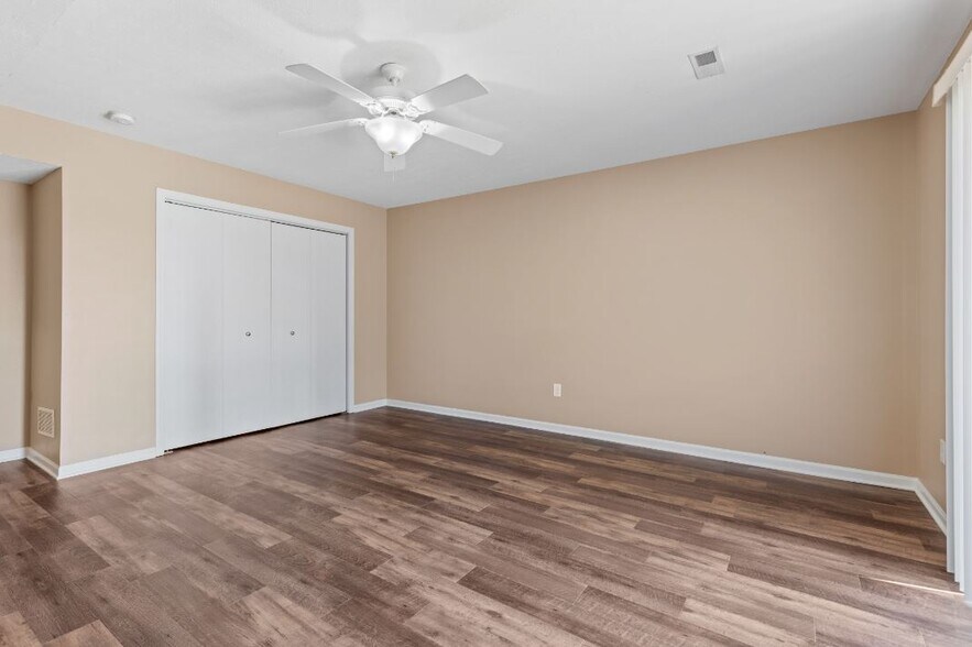 More Photos Of 13517-13519 Harvest Way, Poplar Grove Apartments For Sale
