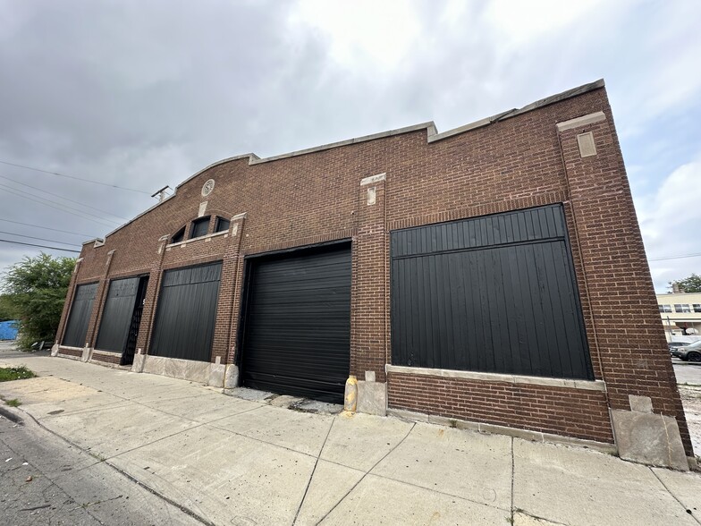 Primary Photo Of 5526 Division st, Chicago Warehouse For Sale