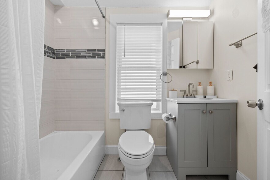 More Photos Of 61-65 Broad St, Marlborough Apartments For Sale