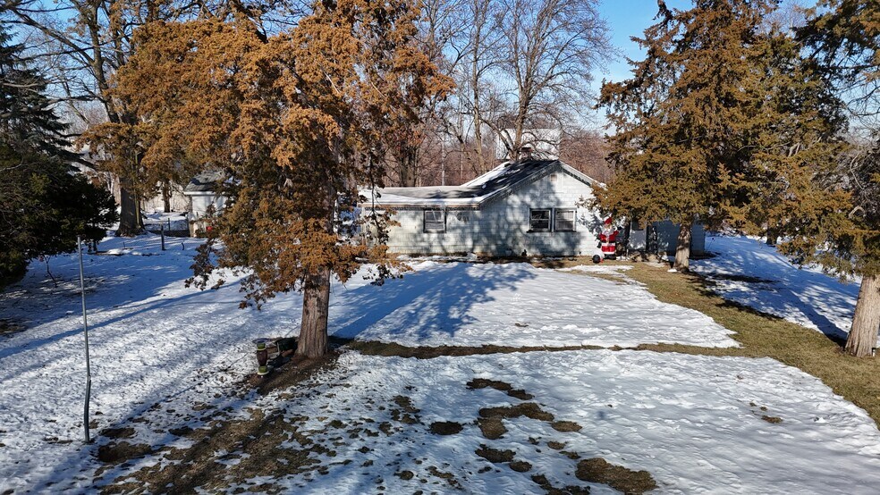 More Photos Of 3007 S Alpine Rd, Rockford Industrial For Lease