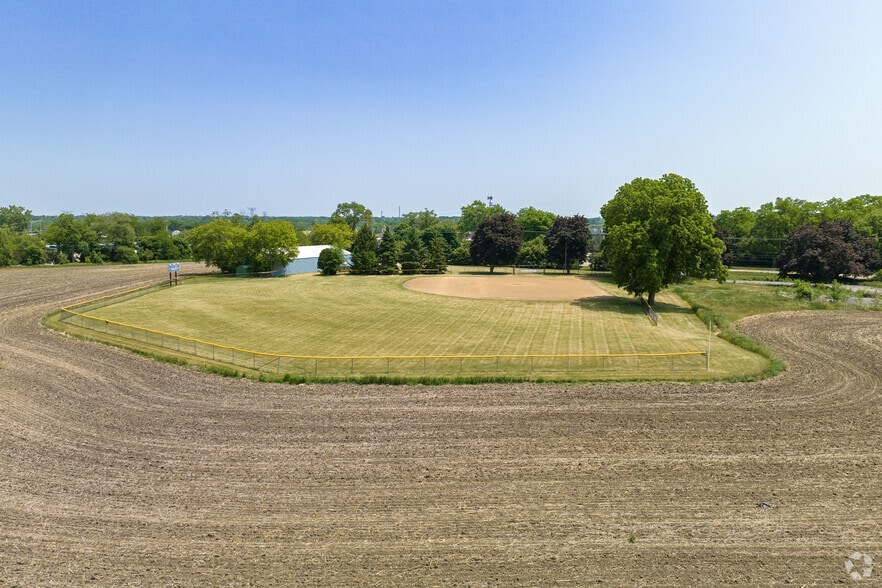 More Photos Of Interstate 94, Gurnee Land For Sale