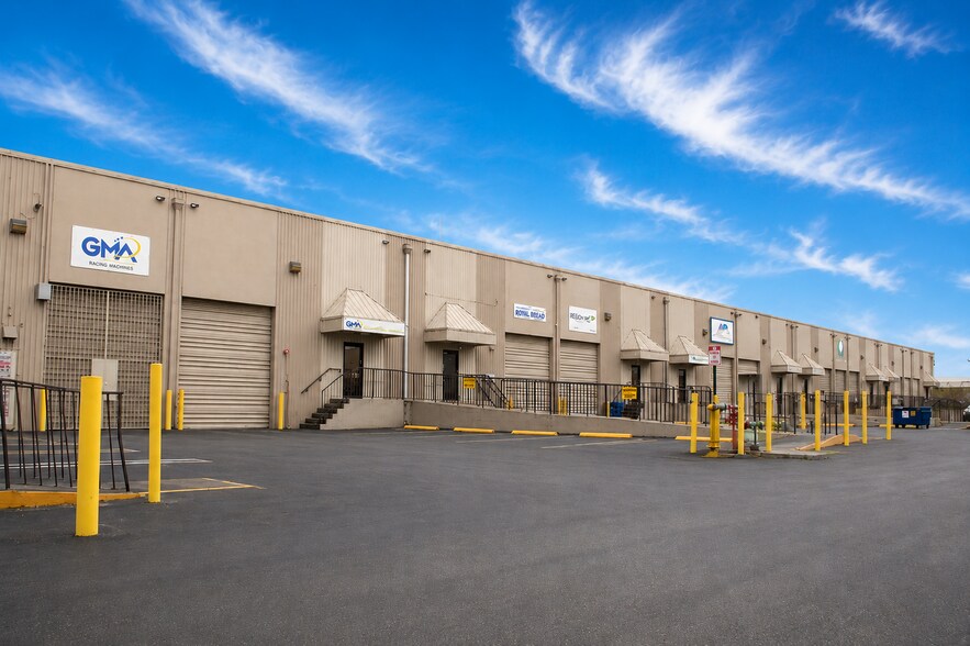Primary Photo Of 2800-2850 NW 72nd Ave, Miami Warehouse For Lease