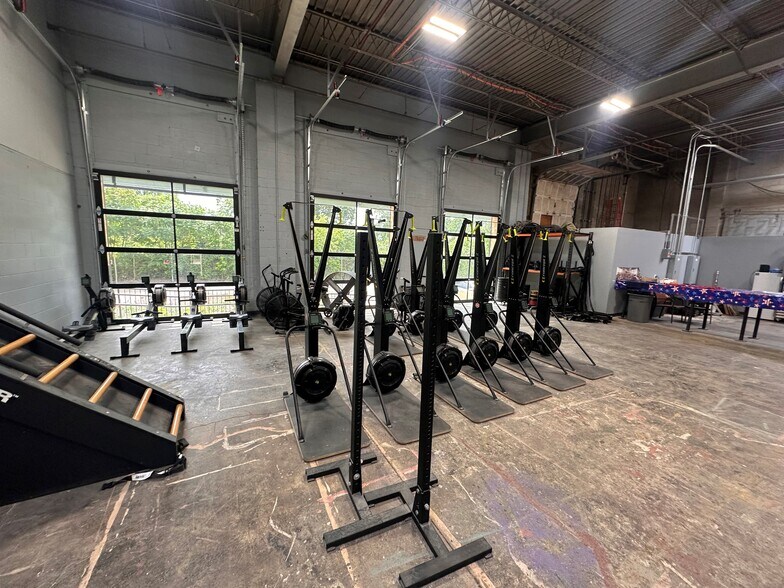 More Photos Of 371-528 Maier Pl, Columbus Office For Lease