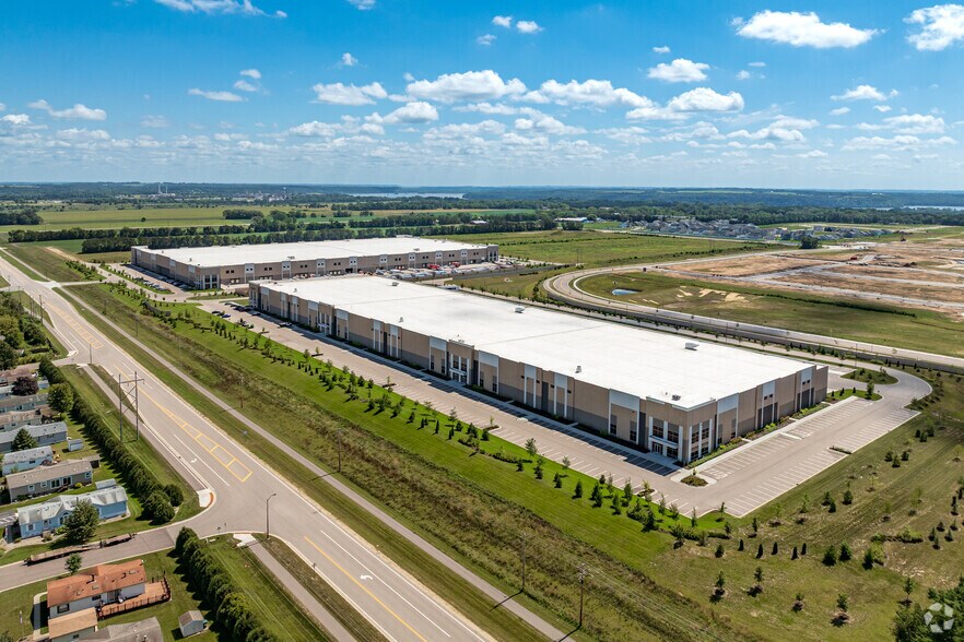 More Photos Of 7601 100th St S, Cottage Grove Distribution For Lease