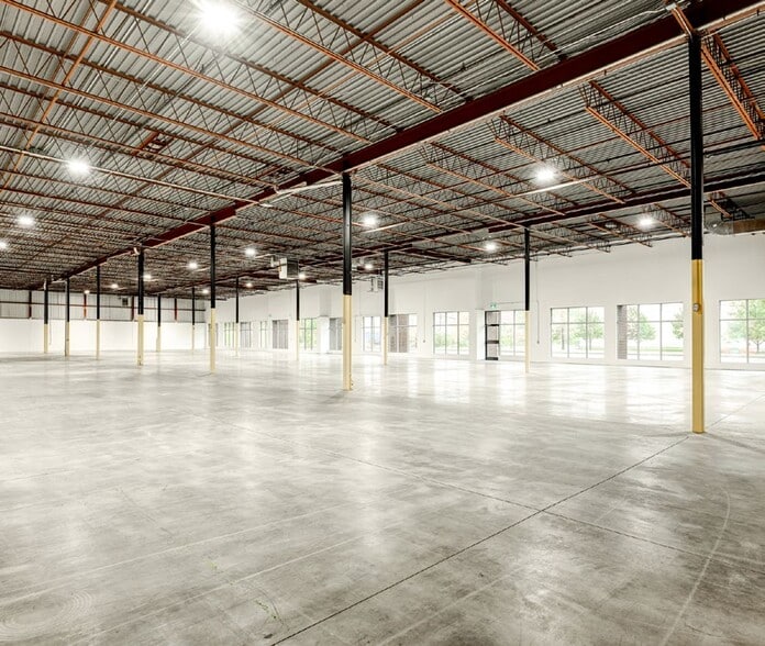 Primary Photo Of 1520-1660 Av 55E, Montréal Warehouse For Lease