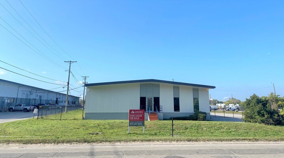 Primary Photo Of 2610 Tampa East Blvd, Tampa Warehouse For Sale