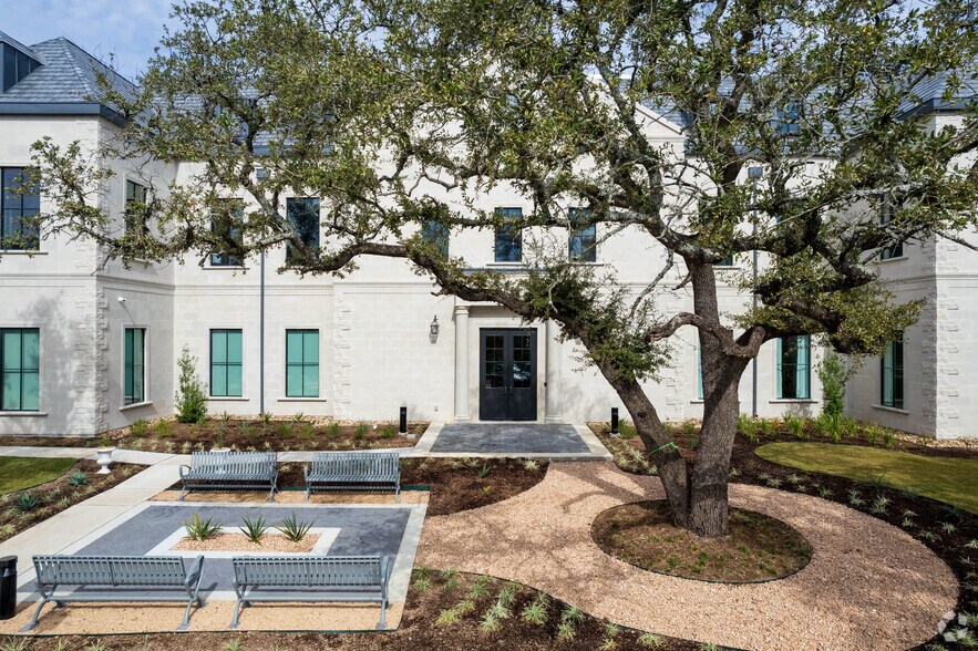More Photos Of 6420 FM 2244 Rd, Austin Medical For Lease