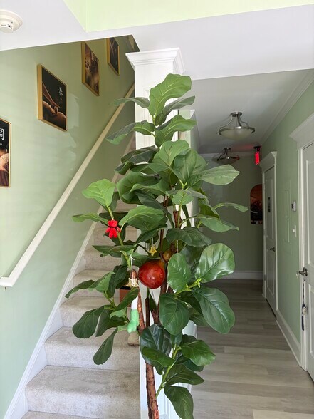 More Photos Of 8937 Shady Grove Ct, Gaithersburg Medical For Sale