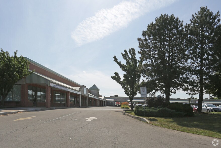 Primary Photo Of 903 Barton St, Hamilton Warehouse For Lease