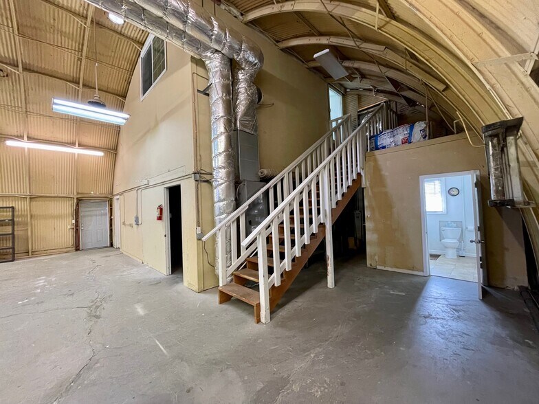 More Photos Of 821 W Main St, El Cajon Flex For Lease