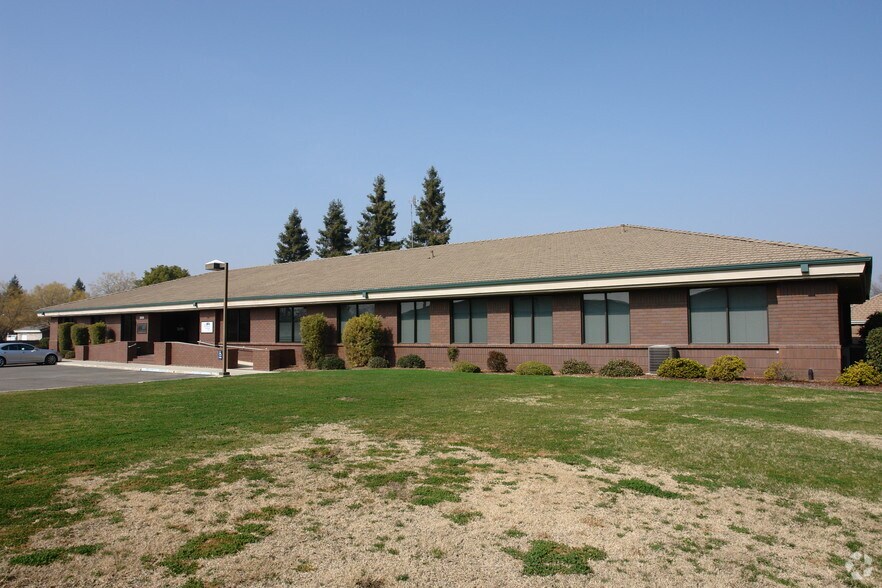 More Photos Of 3924 W Caldwell Ave, Visalia Coworking Space