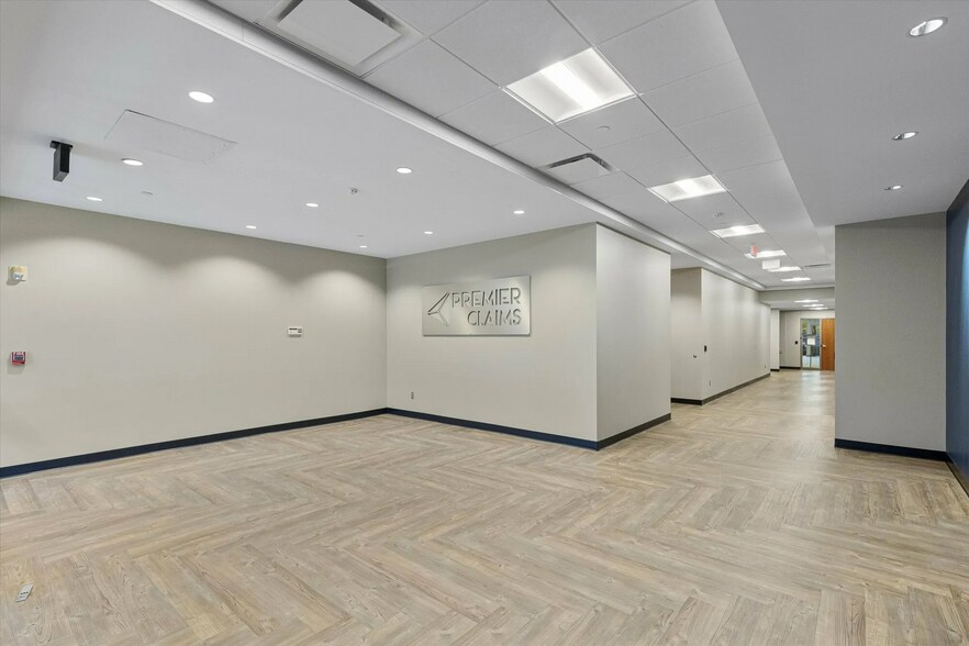 More Photos Of 11010 Burdette St, Omaha Office For Lease