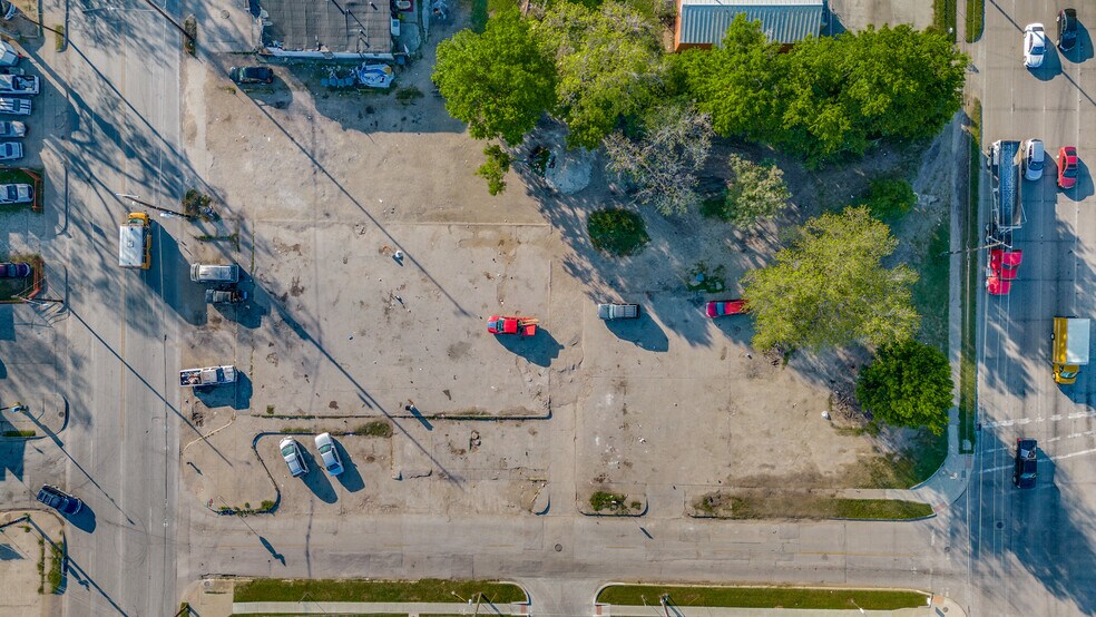 More Photos Of 2200 Robert B Cullum Blvd, Dallas Land For Sale