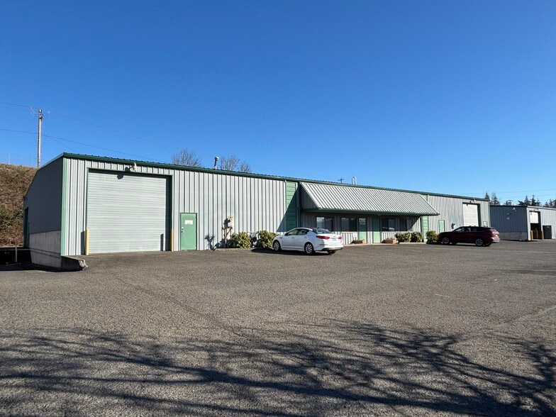 More Photos Of 9144 SE 67th Ave, Portland Warehouse For Lease