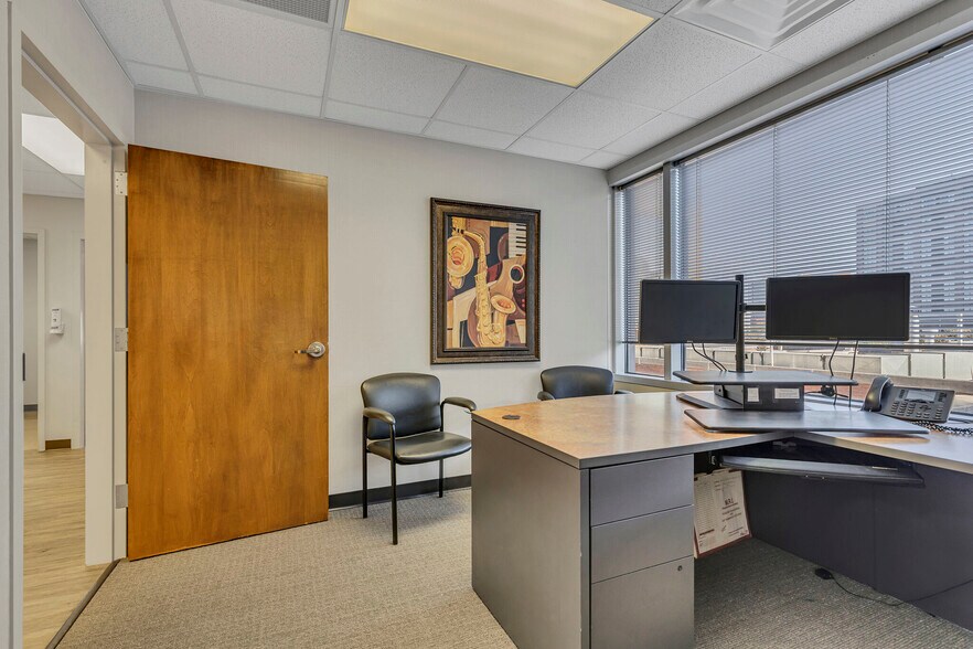More Photos Of 2004 Hayes St, Nashville Medical For Lease