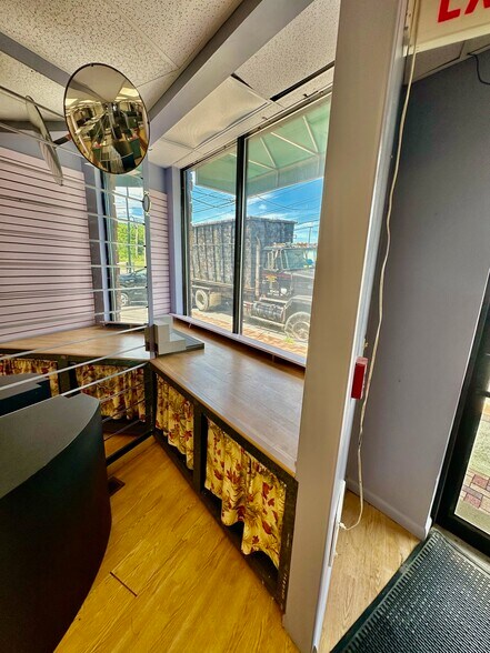More Photos Of 1409 Milton Ave, Solvay Storefront For Sale