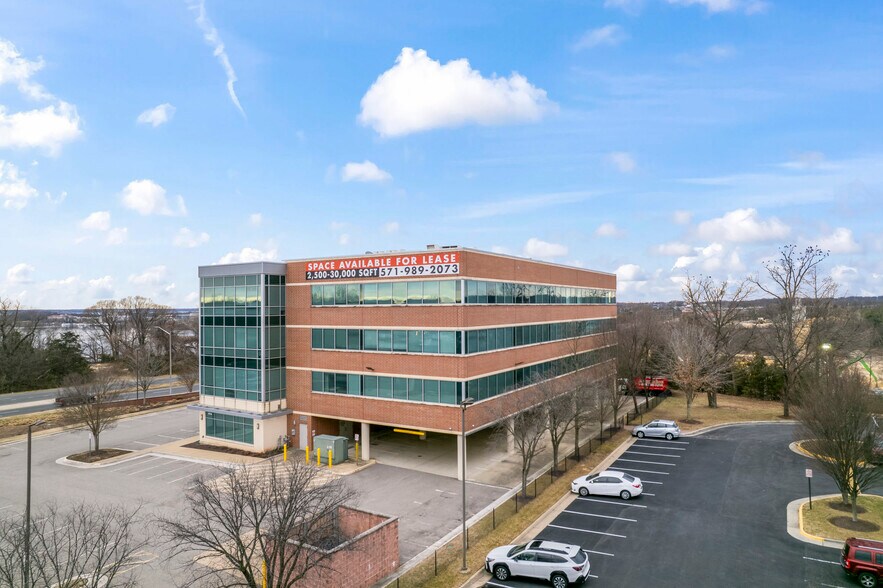 More Photos Of 10718 Richmond Hwy, Lorton Office For Lease